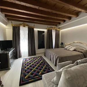 Ln Homes - San Marco Canal View Appartement